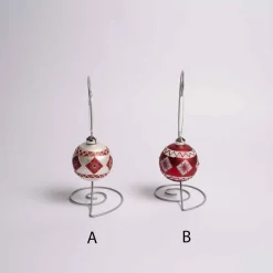 3 Inch Glass Red And White Diamond Ball