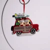Woody Wagon Couple